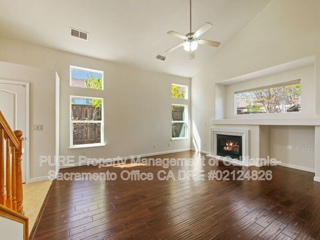 Building Photo - 2011 Misty Meadow Dr