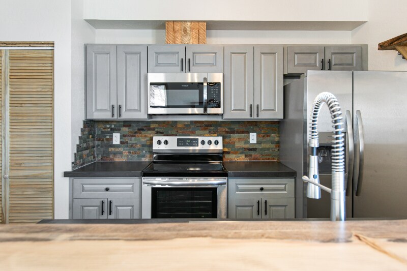 Building Photo - 6244-6243 Three Needles Ln