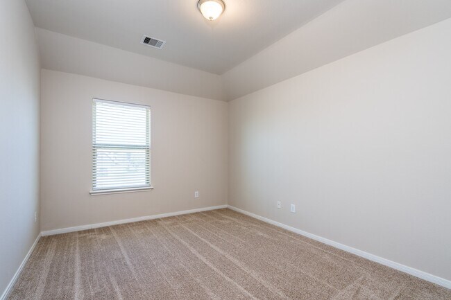 Building Photo - 22918 Caverly Ln