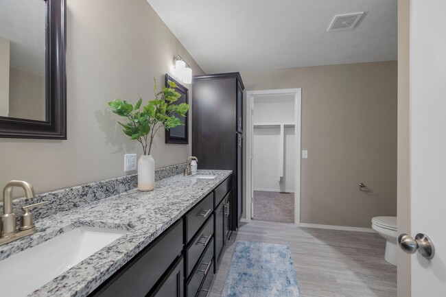 Building Photo - Beautiful 4 Bedroom Rental in Nixa with a ...