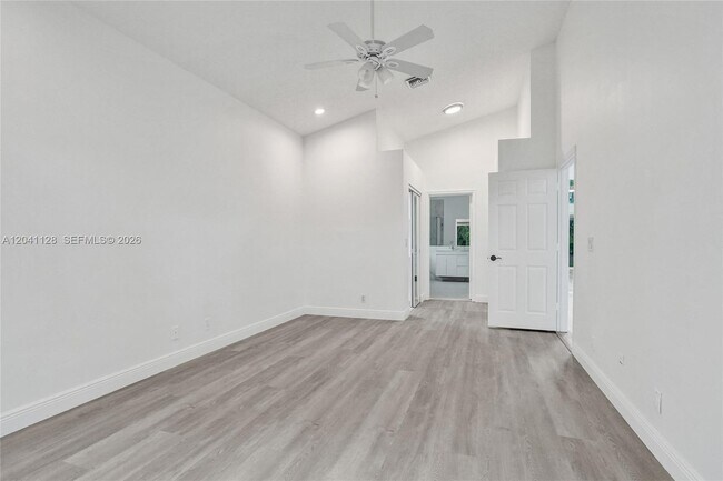 Building Photo - 6931 NW 34th St