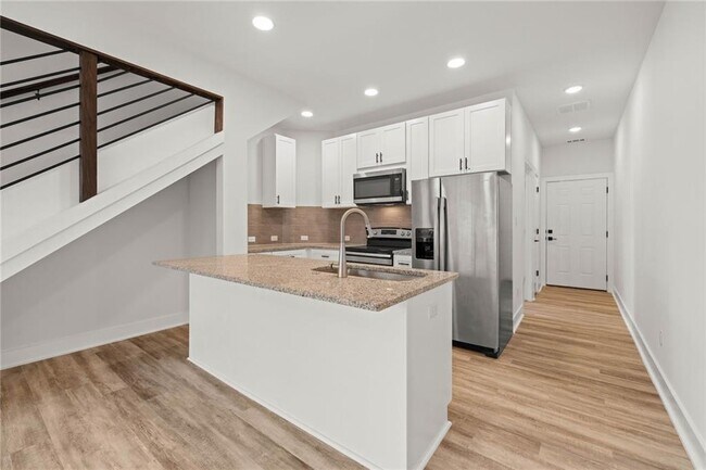 Building Photo - 21201 Portsmouth Cove