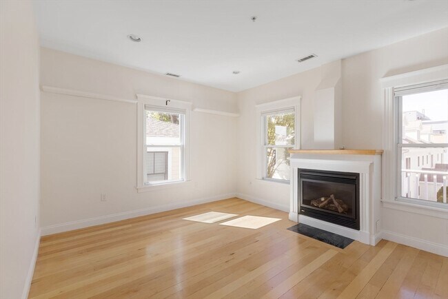 Building Photo - 5 Granite St