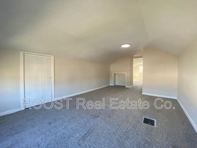 Building Photo - 372S Douglas Ave.