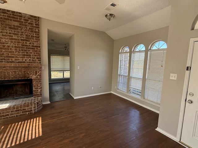 Building Photo - 10931 Castle Dr