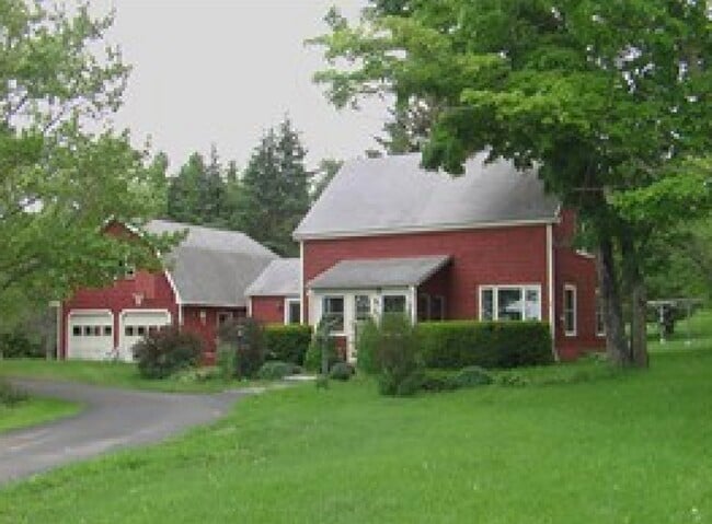 Building Photo - 921 Bremen Rd