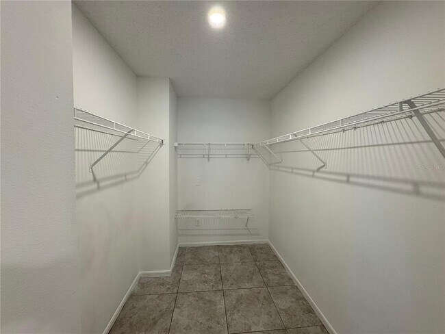 Building Photo - 12936 Fennway Ridge Dr