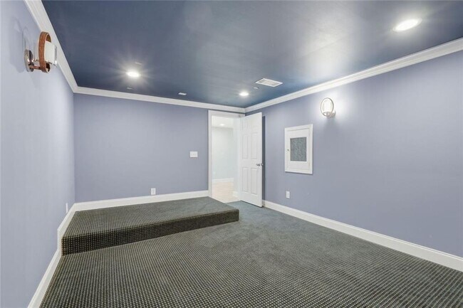Building Photo - 770 Glastonbury Ct