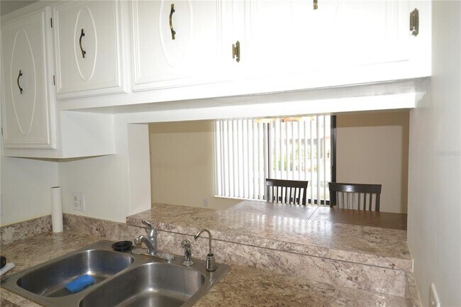Building Photo - 329 Moorings Cove Dr