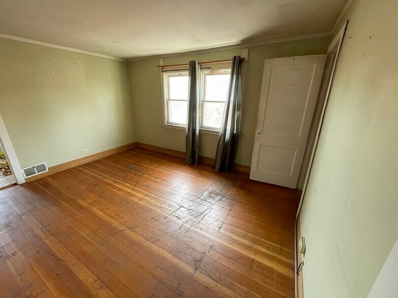 Building Photo - 3439 Harvey Ave