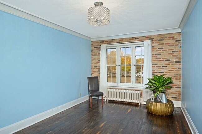 Building Photo - Charming 1-Bed 1-Bath Available Now!