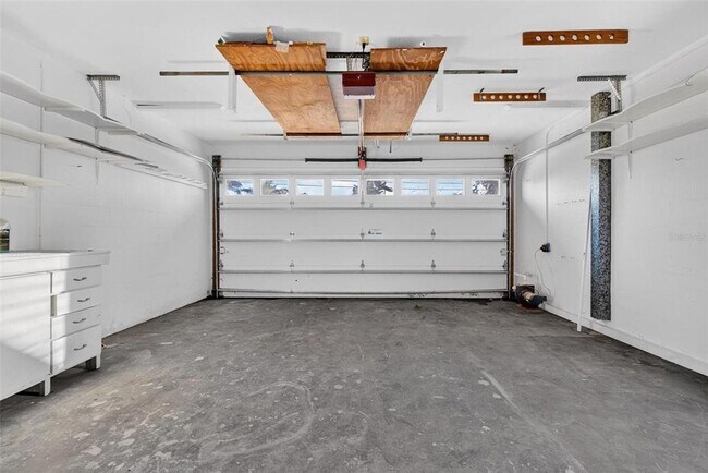 Building Photo - 7160 Shore Dr S