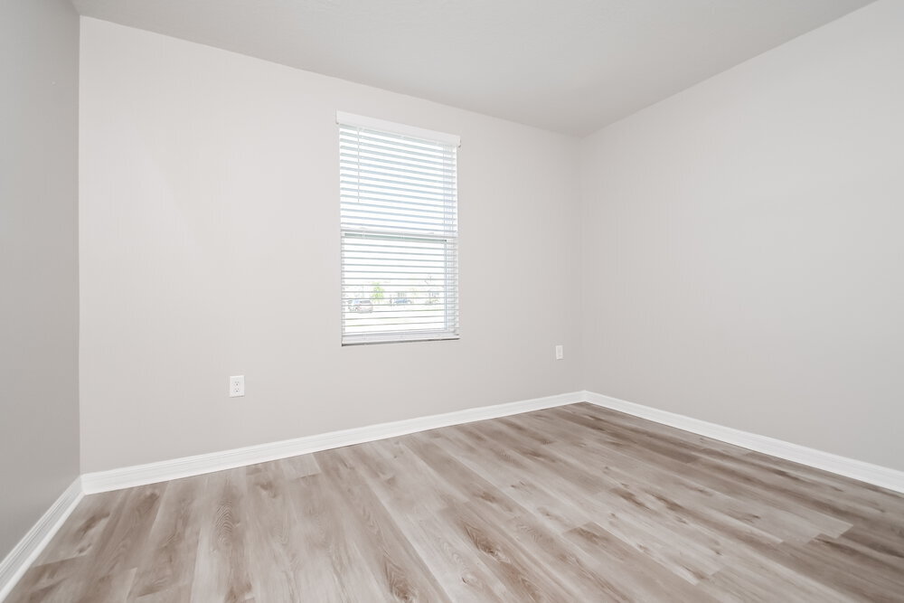 Building Photo - 11702 MIracle Mile Dr