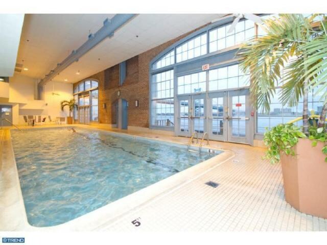 Building Photo - 3 N Christopher Columbus Blvd