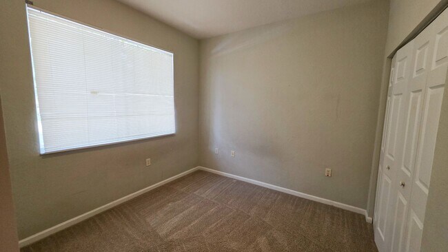 Building Photo - 2565 Langrove Ln SW