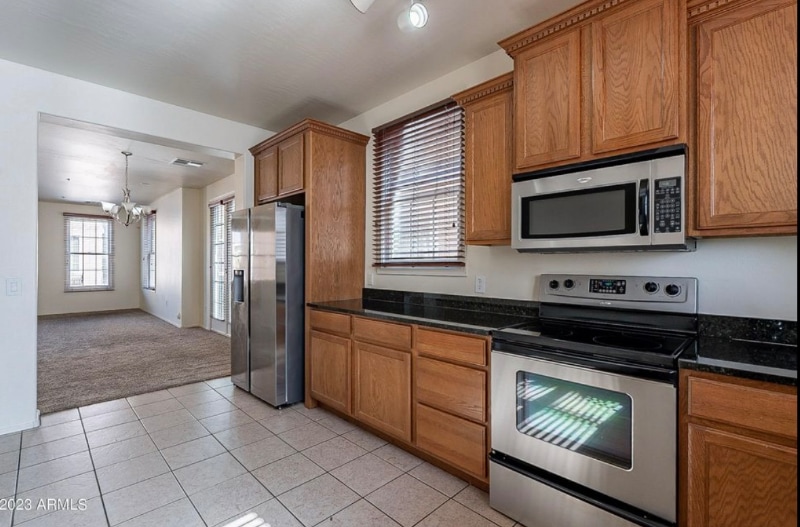 Building Photo - 2622 S Alpine Dr