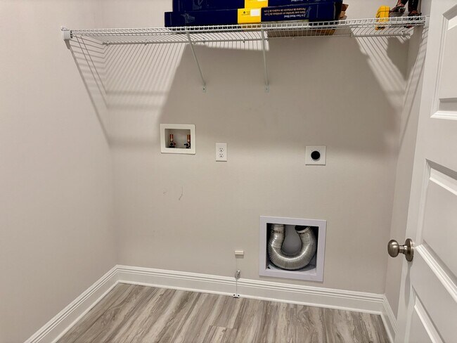 Building Photo - 492 Vermilion Cir