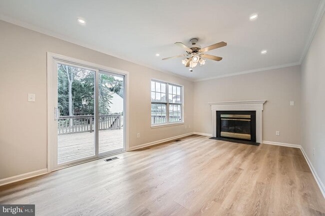 Building Photo - 701 Rosefield Ct