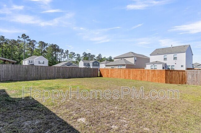 Building Photo - 303 Black Birch Dr