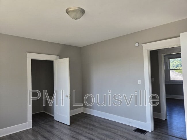 Building Photo - 607 N 39th St