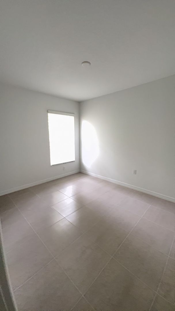 Building Photo - BRAND NEW Beautiful 4-bedroom, 3-bathroom ...