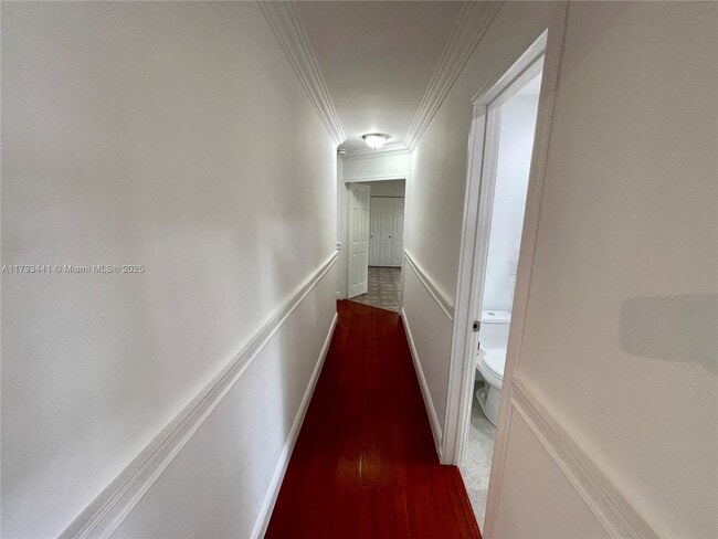 Building Photo - 401 Savona Ave