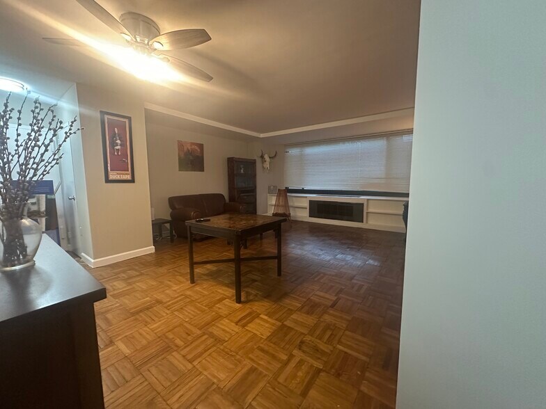 Building Photo - 1011 Arlington Blvd