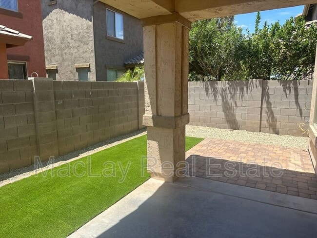 Building Photo - 3829 E Morelos St