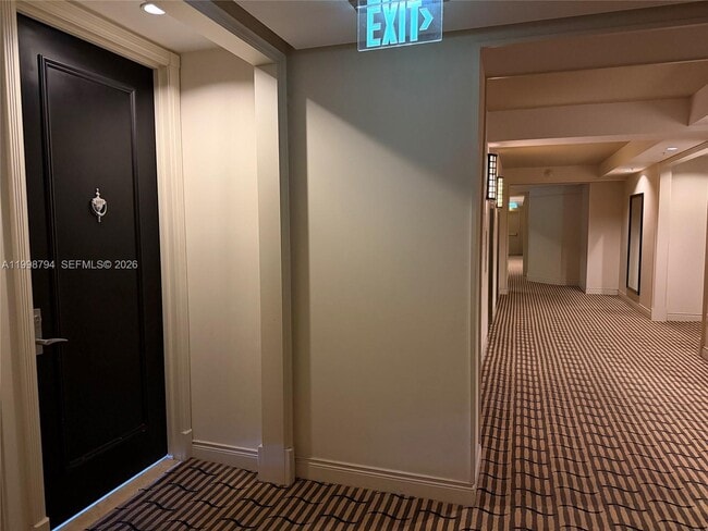 Building Photo - 801 Brickell Key Blvd