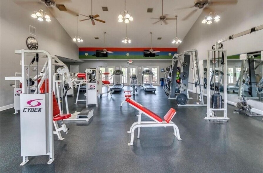 Building Photo - 5215 Coquina Key Dr SE