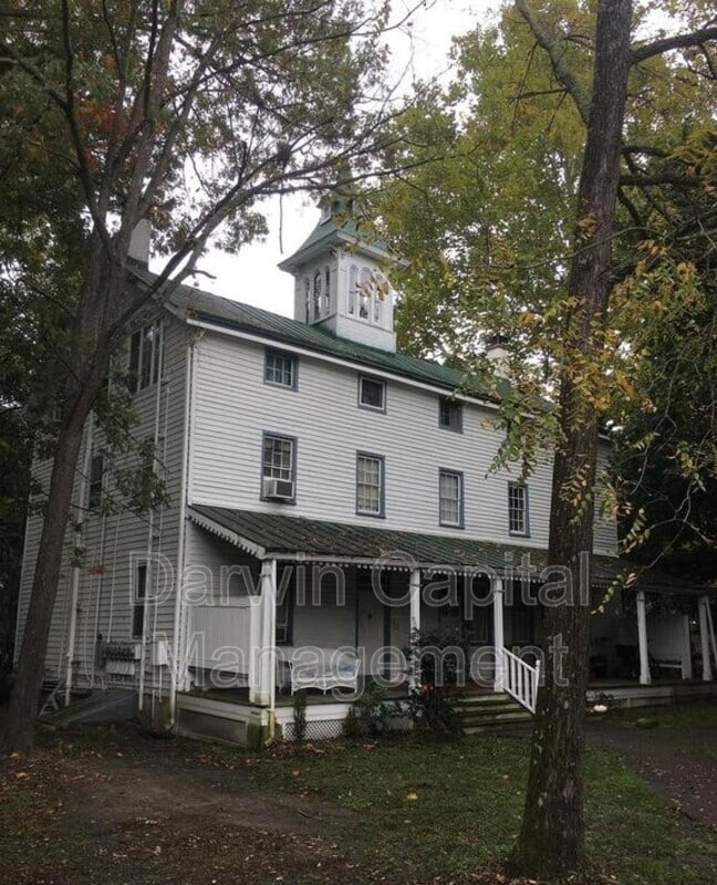 Building Photo - 1 Breakneck Rd