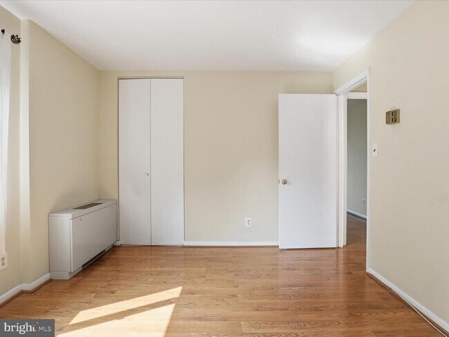 Building Photo - 600 Roosevelt Blvd