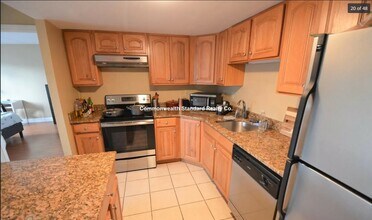 Building Photo - 85 Brainerd Rd