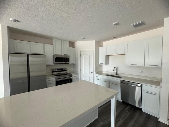Building Photo - 10777 Ironwood Tree Wy