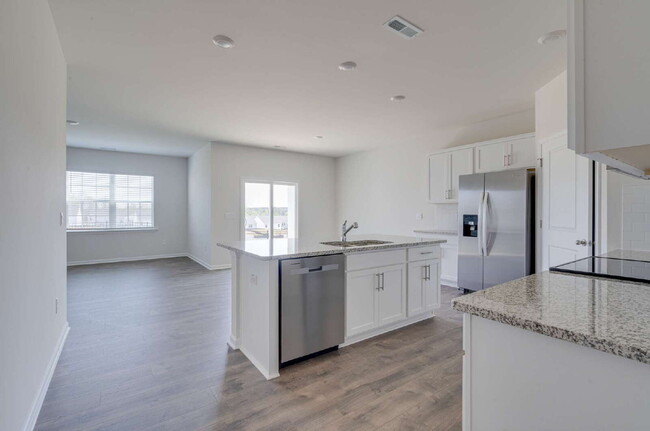 Building Photo - One Story 4-Bed Home in Fuquay-Varina