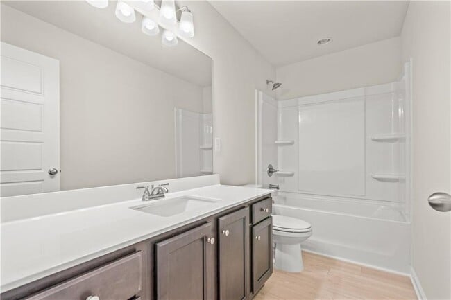 Building Photo - 32 Station Overlook Wy