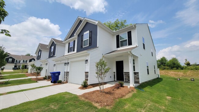 Primary Photo - 3 bed, 2.5 Bath Townhome Available in Reid...