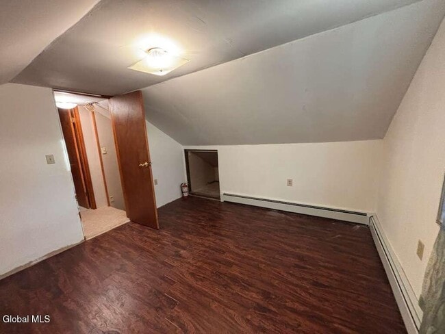 Building Photo - 23 Lakeview Ave