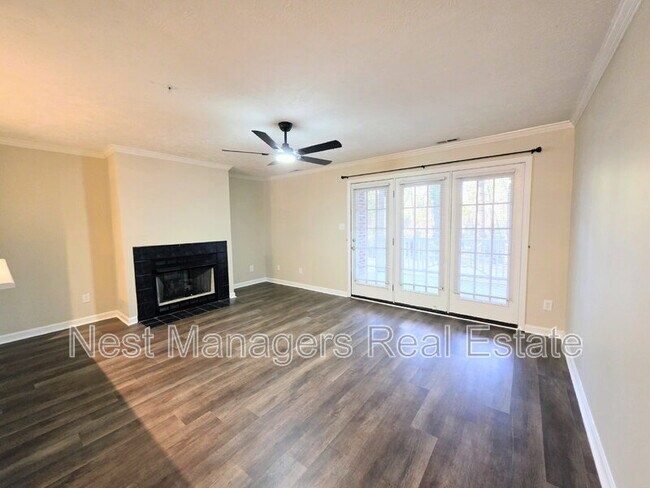 Building Photo - 302 Bubble Creek Ct