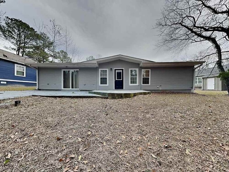 Building Photo - 721 Utoy Cir SW