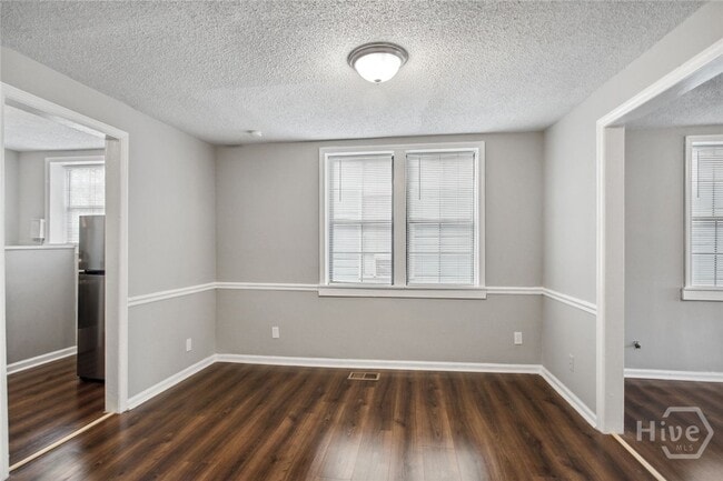 Building Photo - 1306 E 35th St