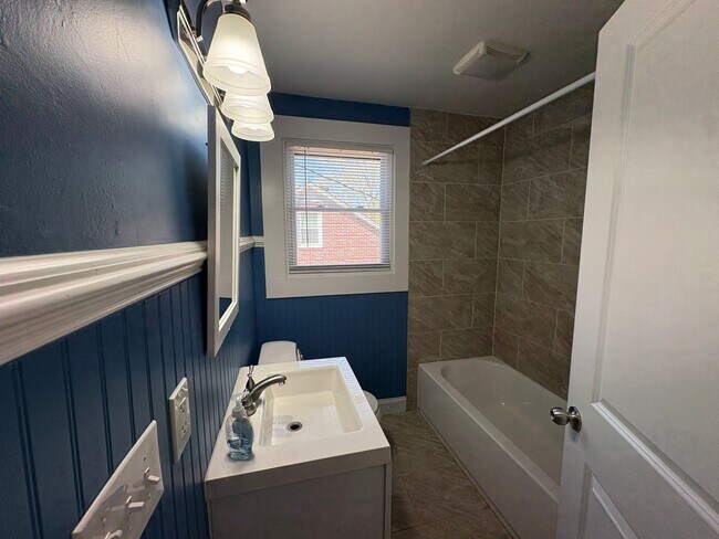 Building Photo - Charming 2/2 With Fenced In Backyard Move In Ready Now!