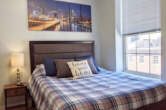 Building Photo - 248 Market St