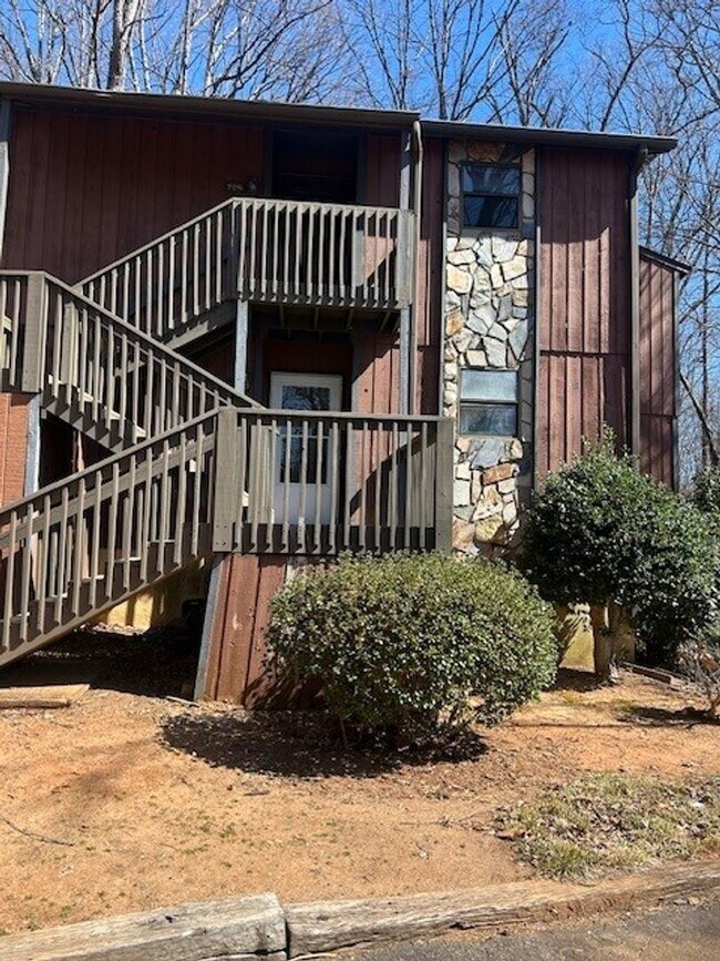 Primary Photo - ****1/2 off first full of month of rent ****
