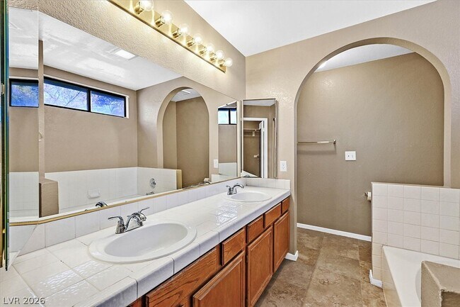 Building Photo - 4824 Norway Ln