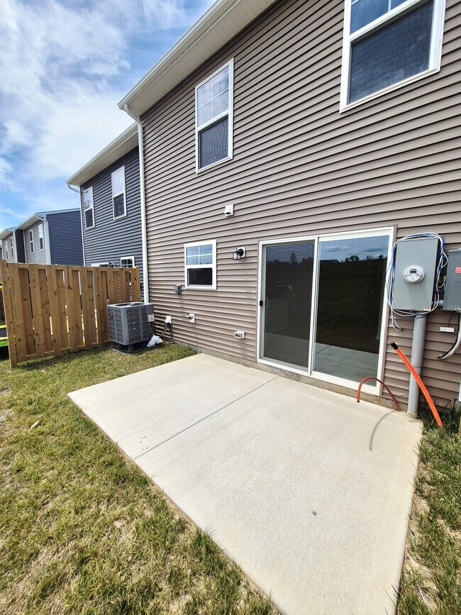 Building Photo - 50 Grayson Village Dr