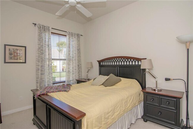 Building Photo - 5254 Eleuthra Cir