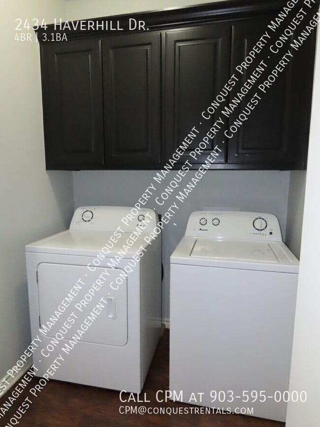 Building Photo - 2434 Haverhill Dr