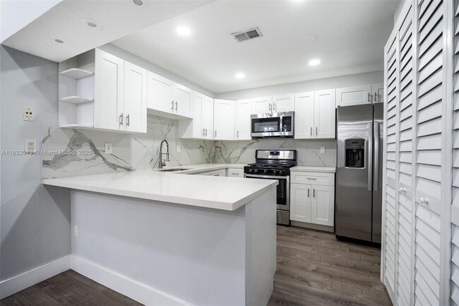 Building Photo - 6211 SW 116th Pl