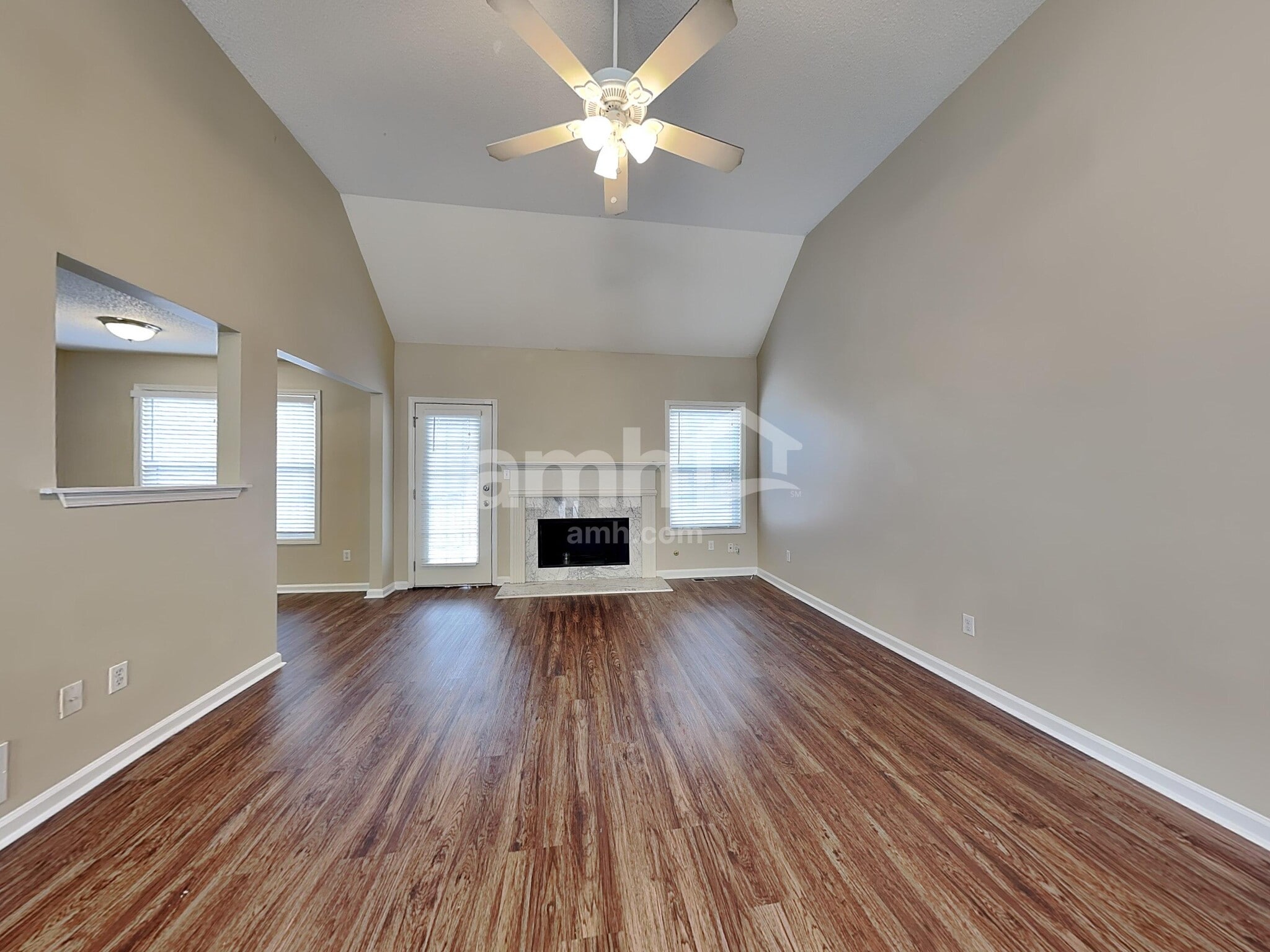 Building Photo - 276 Tanglewood Dr